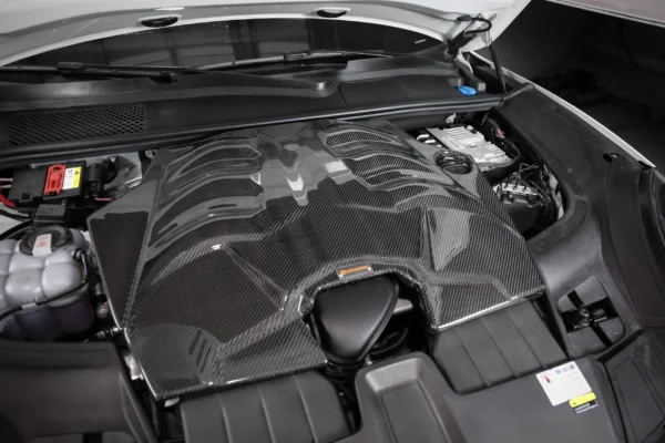 Lamborghini Urus 4.0 V8 ARMASPEED Carbon Fiber Cold Air Intake - Image 4
