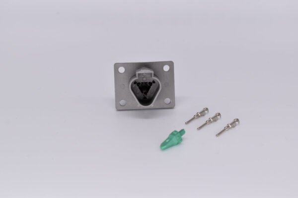 Deutsch DT 3 Pin Flanged Receptacle DT04-3P-L012    PN: 35565